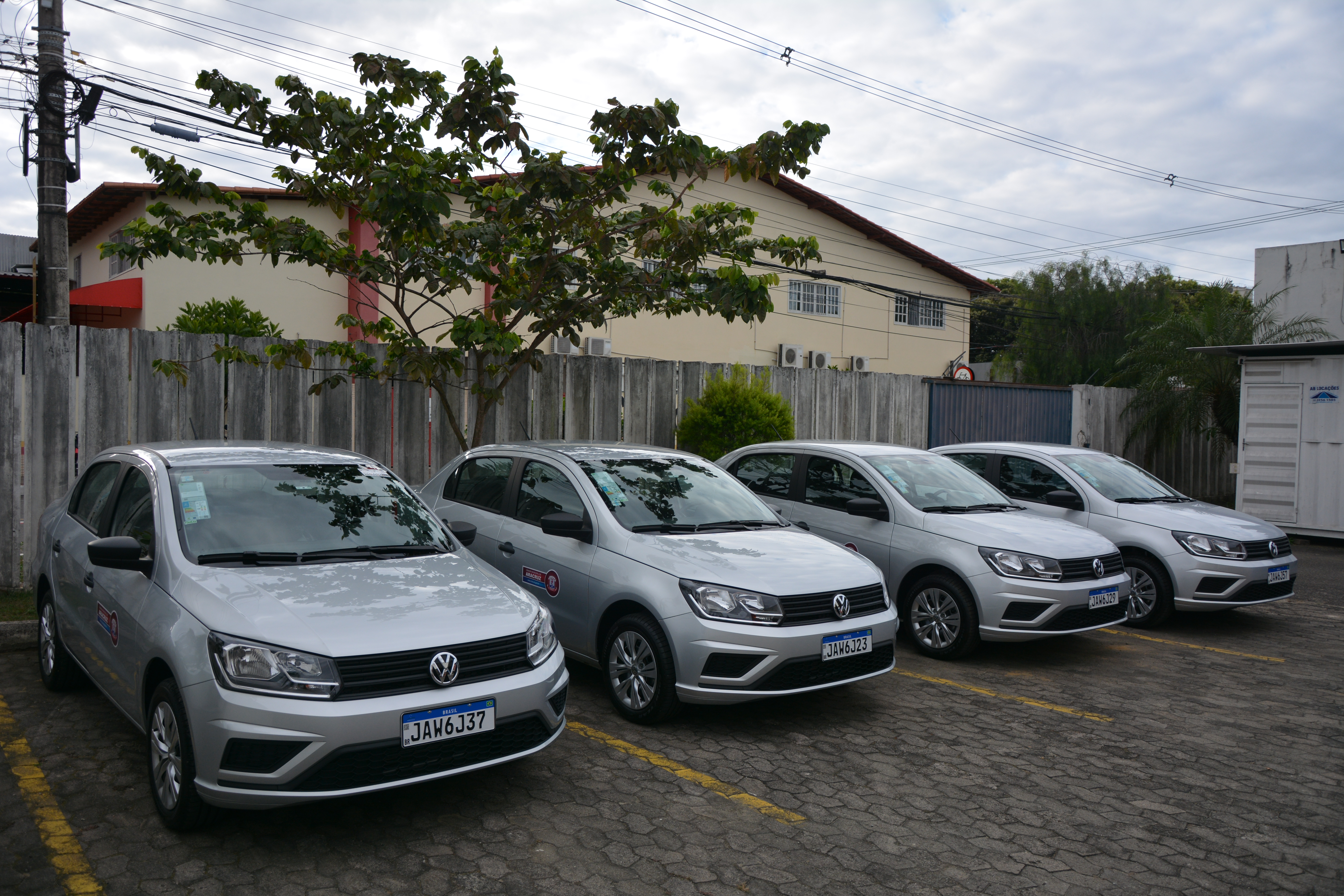 CÂMARA ALUGA NOVOS VEÍCULOS PARA SUBSTITUIR A FROTA ANTIGA E DISPENDIOSA 