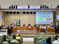 CÂMARA MUNICIPAL DE ARACRUZ DEBATE SEGURANÇA PÚBLICA E APROVA PROJETOS EM SESSÃO ANTECIPADA