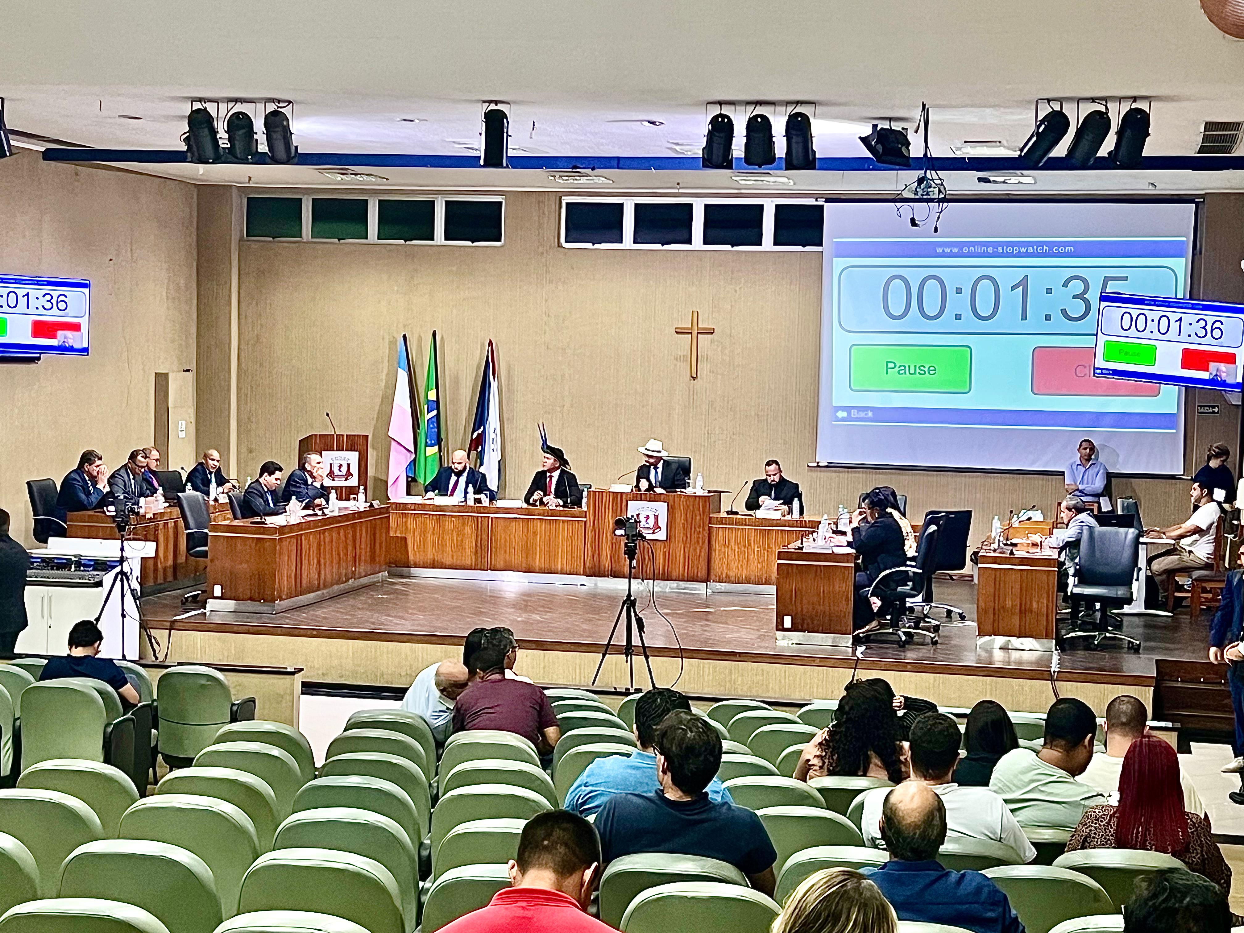 CÂMARA REALIZA 14ª SESSÃO ORDINÁRIA DA LEGISLATURA 2025/2028