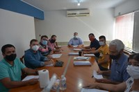 COMISSÃO DE CONSTITUIÇÃO E JUSTIÇA RECEBE REPRESENTANTES DE SECRETARIAS MUNICIPAIS PARA DISCUTIR PROJETOS DE LEI DE AUTORIA DO EXECUTIVO.