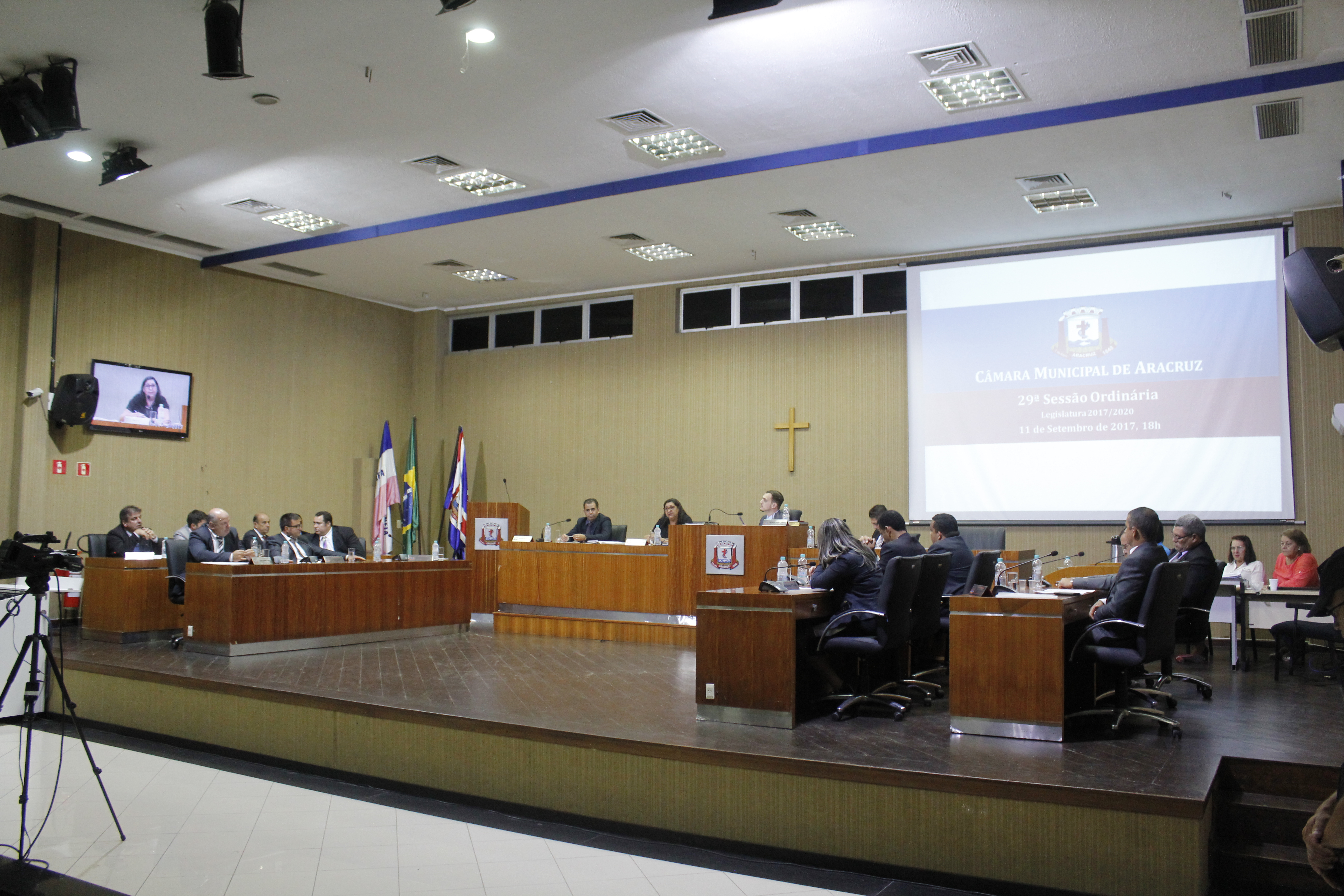 Vereadores querem que edital de concurso na área da saúde seja examinado na Câmara