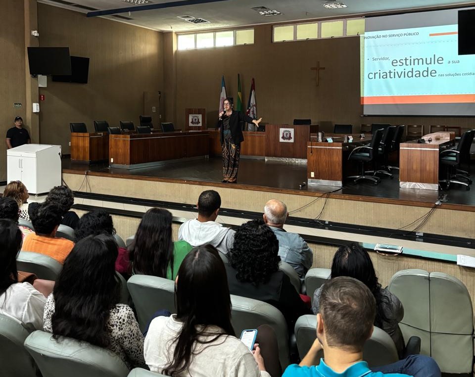 SERVIDORES DO MUNICÍPIO PARTICIPAM DA SEMANA DE CAPACITAÇÃO