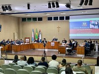 VEREADORES APRESENTAM REQUERIMENTO QUE PEDE SUSPENSÃO DE MULTAS DE TRÂNSITO APLICADAS NO MUNICÍPIO
