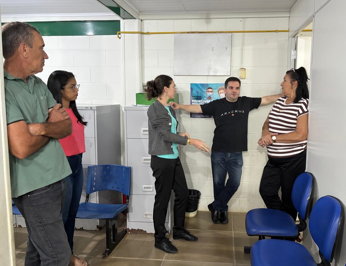 VEREADORES DA COMISSÃO DE SAÚDE FAZEM VISITA À UNIDADE DE SAÚDE DO CAIC