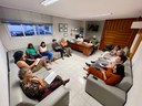 VEREADORES RECEBEM REPRESENTANTES DA EDUCAÇÃO PARA DISCUTIR PROJETO DE LEI SOBRE GESTÃO DEMOCRÁTICA DO ENSINO NO MUNICÍPIO DE ARACRUZ