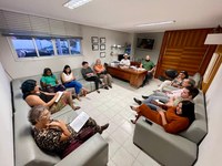 VEREADORES RECEBEM REPRESENTANTES DA EDUCAÇÃO PARA DISCUTIR PROJETO DE LEI SOBRE GESTÃO DEMOCRÁTICA DO ENSINO NO MUNICÍPIO DE ARACRUZ